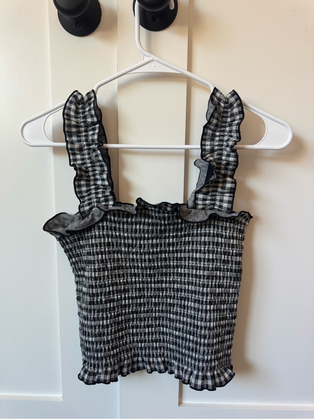 Vero Moda Black & White Gingham Smocked Ruffle Crop Top